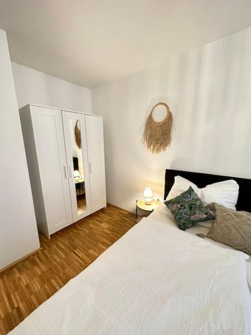 3-Room Vienna Centrale Suite Bagian luar foto
